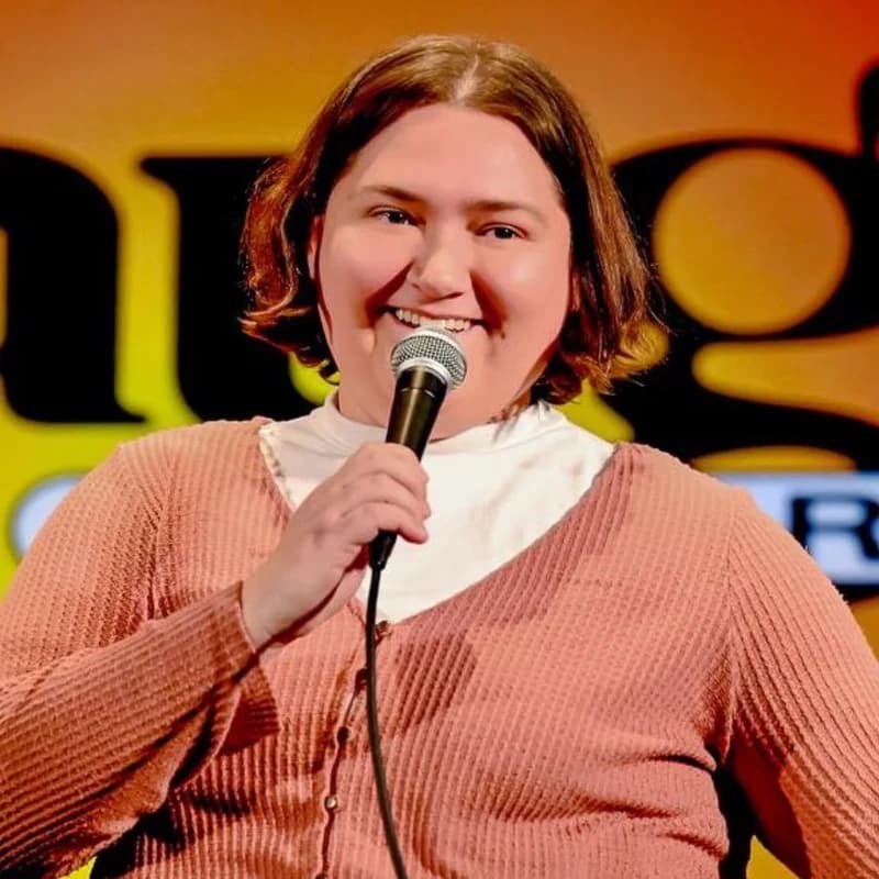 Elaine Golden — comedian at Hecklers Happy Hour comedy show in Chicago