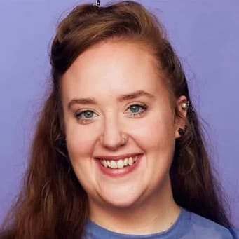 Liz Becker — comedian at Hecklers Happy Hour comedy show in Chicago