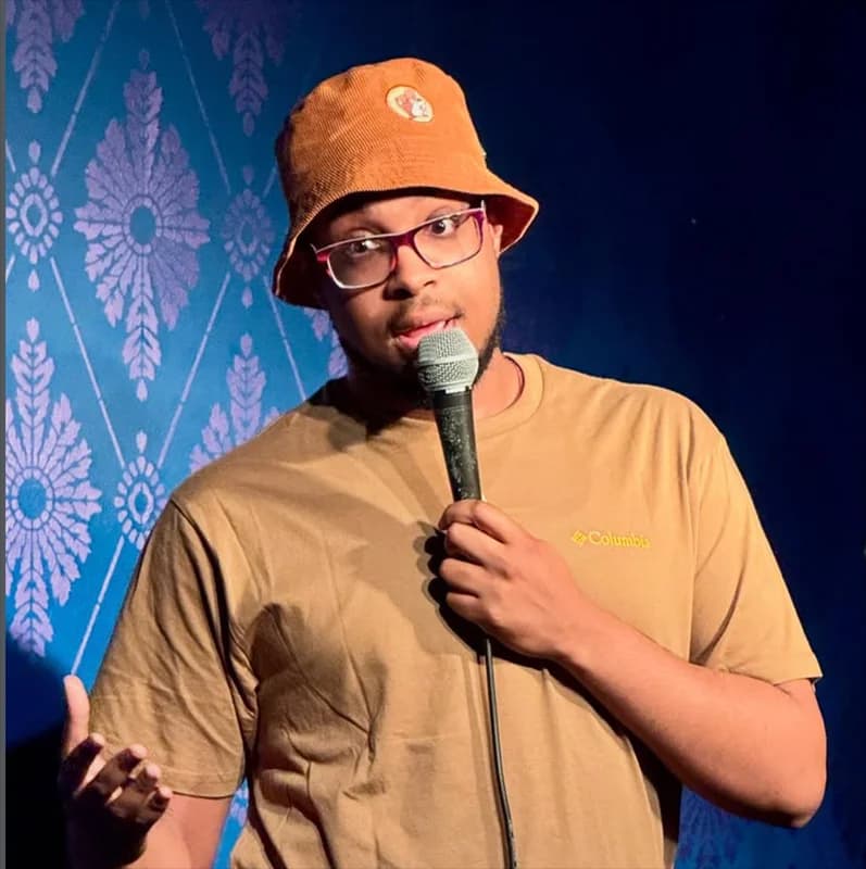 Xavier Smith — comedian at Hecklers Happy Hour comedy show in Chicago