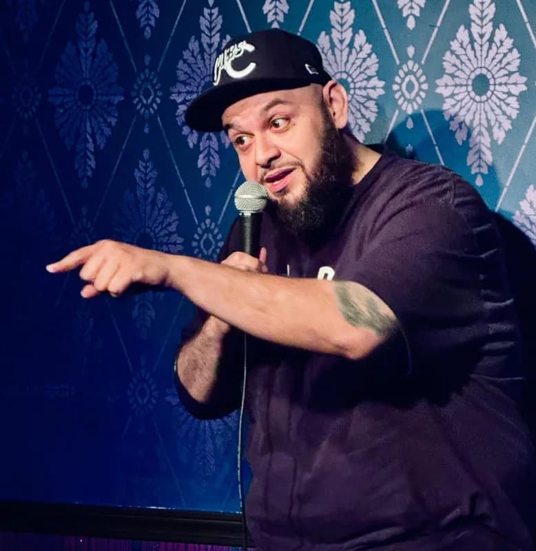 Dave Ramos — comedian at Hecklers Happy Hour comedy show in Chicago
