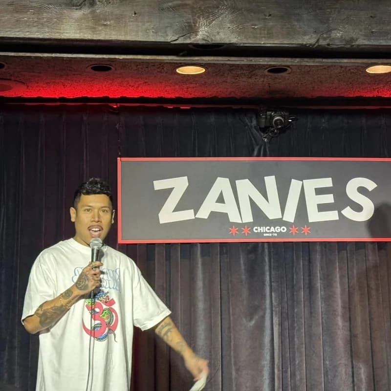 Nicky B — comedian at Hecklers Happy Hour comedy show in Chicago